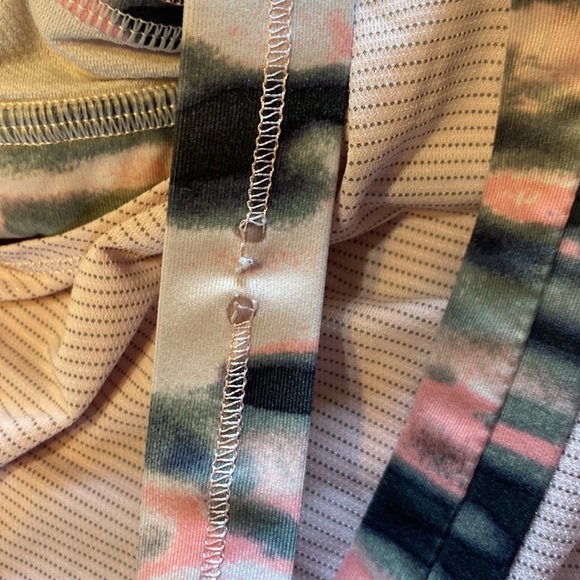 Lululemon athletic tank top - Picture 4 of 4